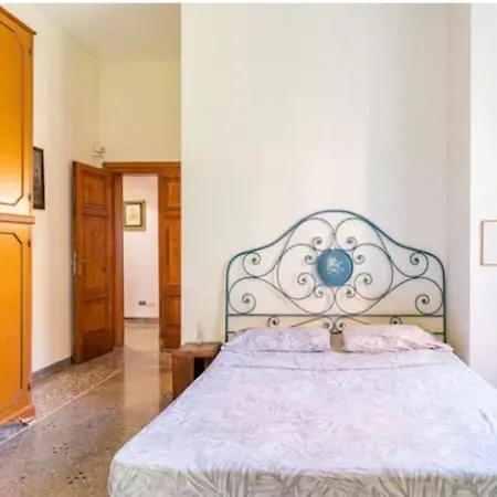 La Dolce Vita_italian Experience Apartment *